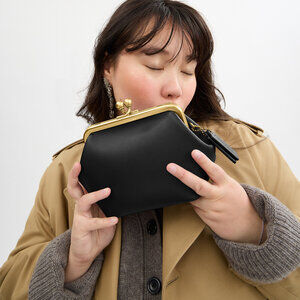 Coach Kisslock Frame Bag 14